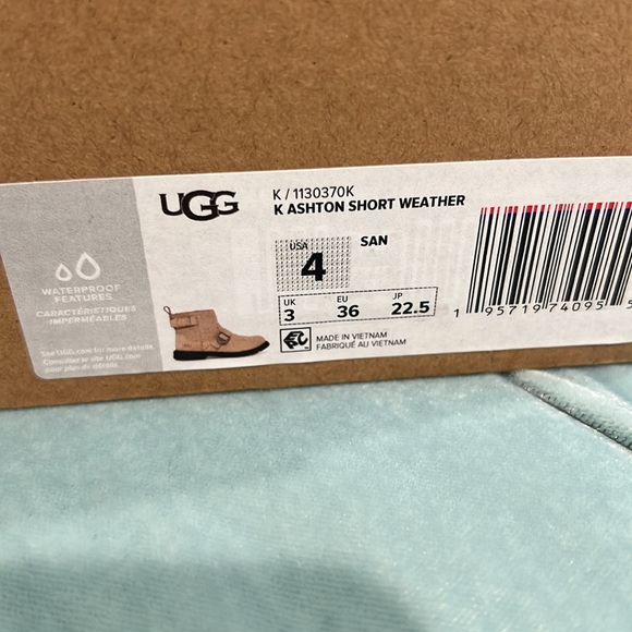 Kids size 4- K Ashton short weather Ugg boots! New! - Picture 4 of 11